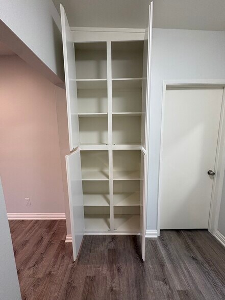 Hallway storage area - 3322 Helms Ave