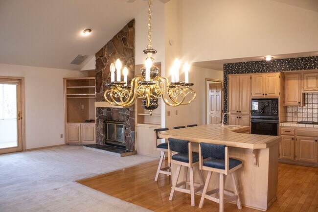 Building Photo - Custom home in Southwest Reno, 3 Bedrooms, 2 Bathrooms, Large Garage