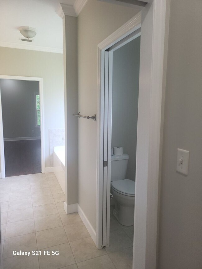 Building Photo - 5196 Carlton Ridge Cir