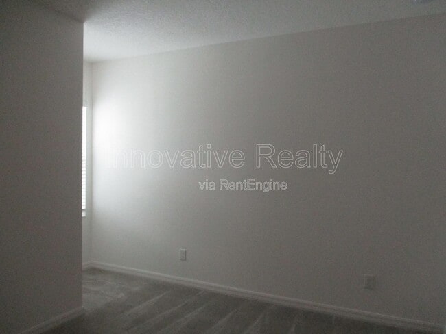 Building Photo - 6791 Tussilago Way