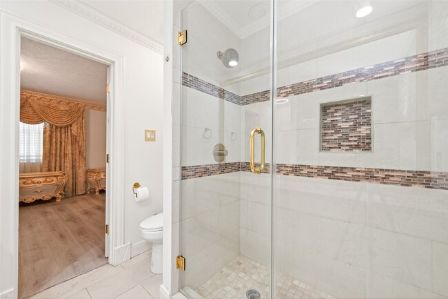 Building Photo - 24 Windermere Ln