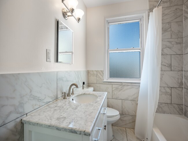 Building Photo - 4014 3rd St NW