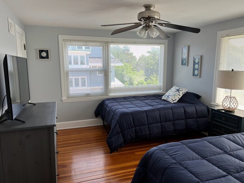 Building Photo - 15 Kimball St