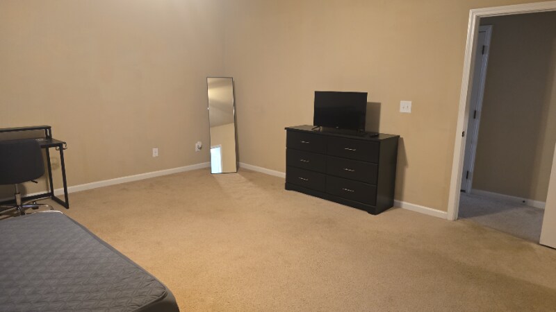 Building Photo - 2797 Huntcliffe Dr