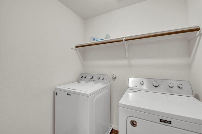 Building Photo - 1701 S Bell Blvd