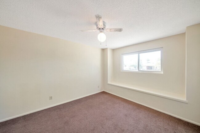 Building Photo - Meticulously Maintained 4 bed Scottsdale Home