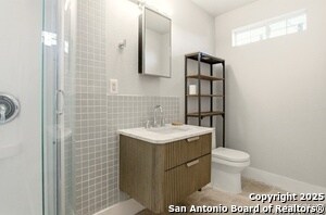 Building Photo - 207 Woodby Ct