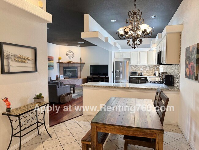 Building Photo - Incredible City Views In Western Hills Est...