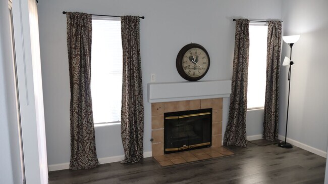 Building Photo - Reno #2023