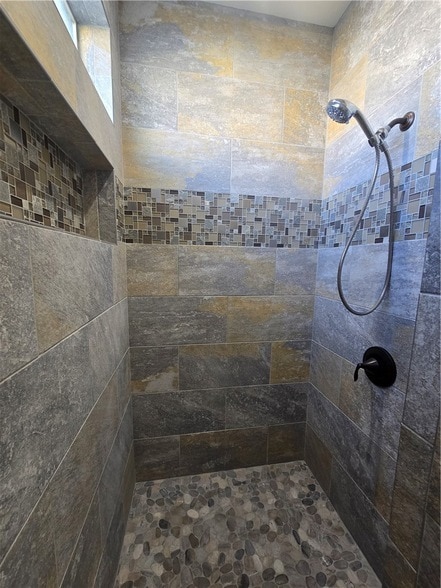 Building Photo - 2459 Davis Ridge Ave