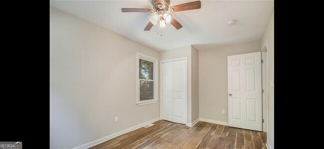 Building Photo - 3704 Asbury Ln SW