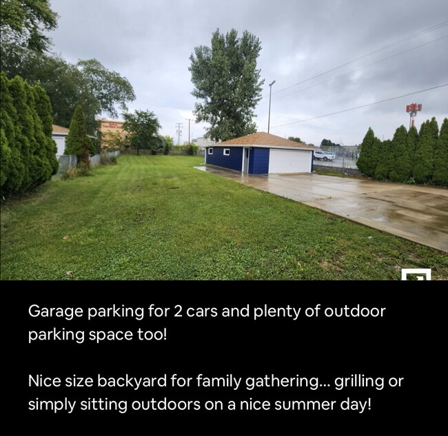 Building Photo - 5922 S Howell Ave