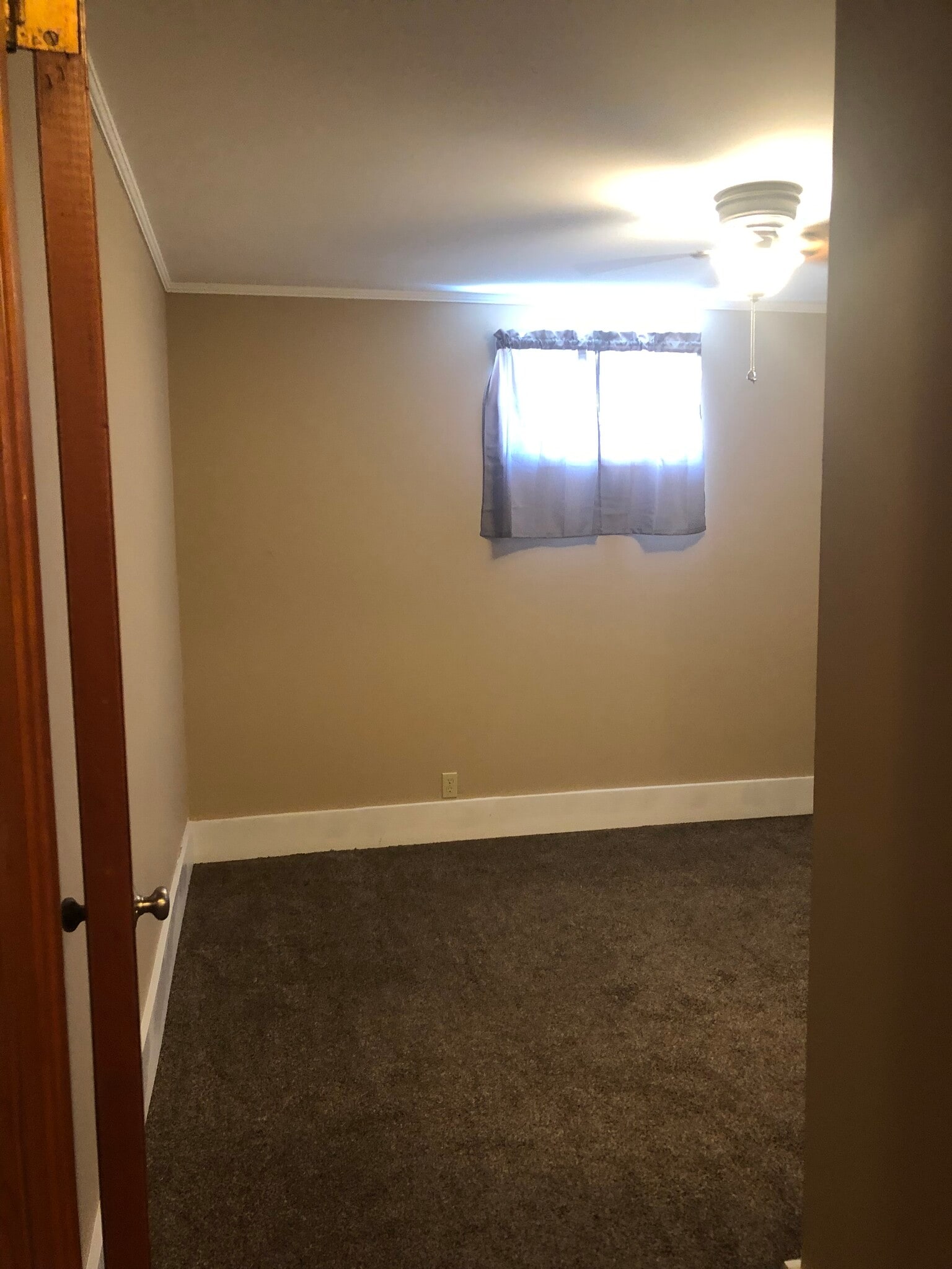 Bedroom 1 - 213 E Walnut St