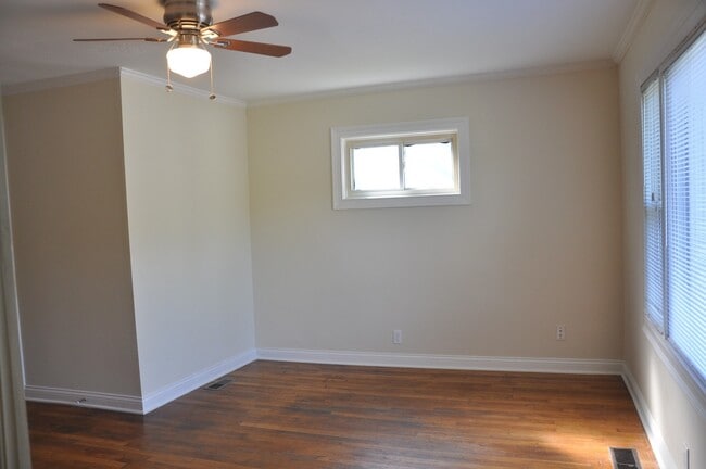 Building Photo - 1211 Devonshire Ave