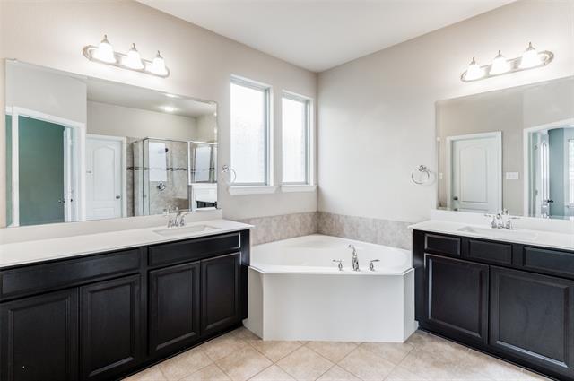 Building Photo - 2409 Shenfield Dr