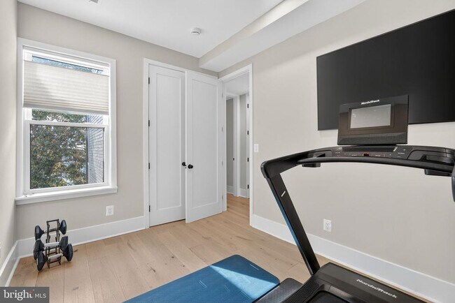 Building Photo - 32 Adams St NW