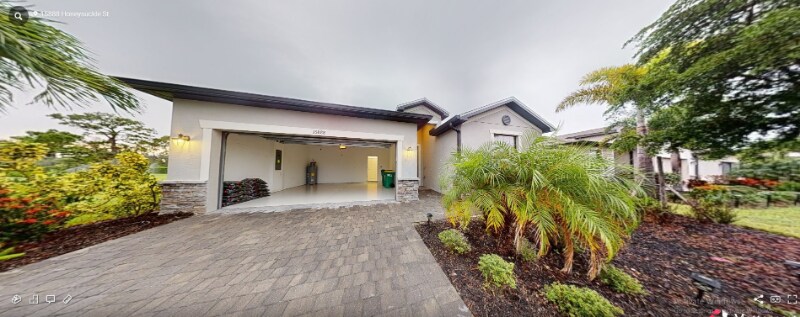 Building Photo - 15888 Honeysuckle St