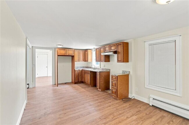 Building Photo - 37 Ryefield Rd