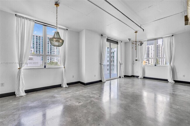 Building Photo - 2275 Biscayne Blvd Blvd