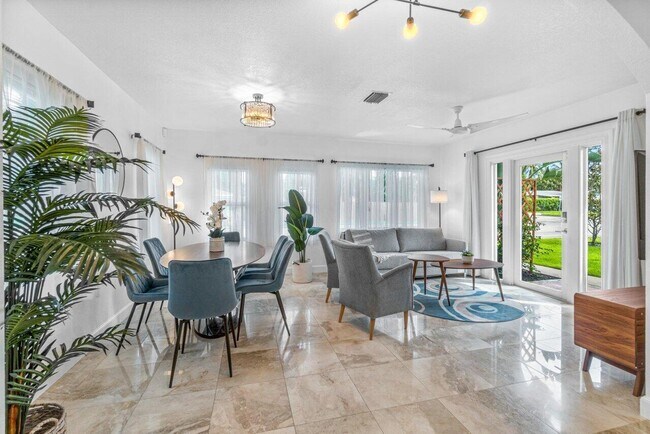 Building Photo - 1911 Parker Ave