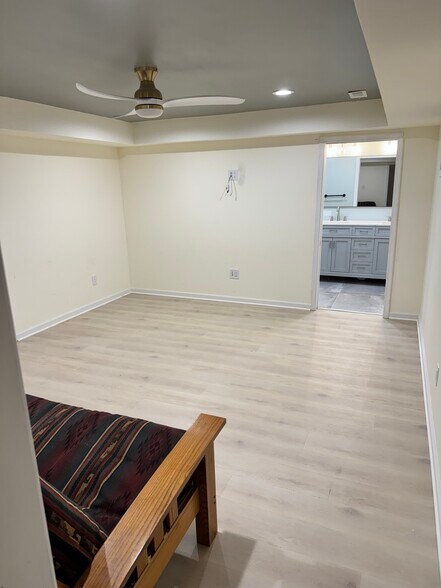 Building Photo - 1821 Prindle Dr