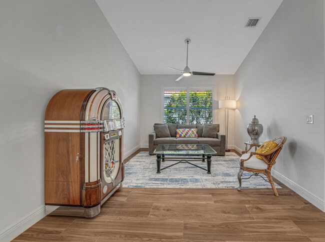 Building Photo - 9725 Cherry Blossom Ct