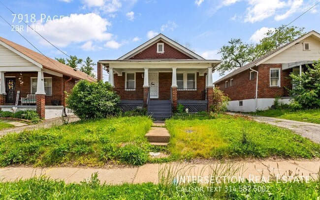 Primary Photo - Charming 2-Bedroom Home with Modern Updates