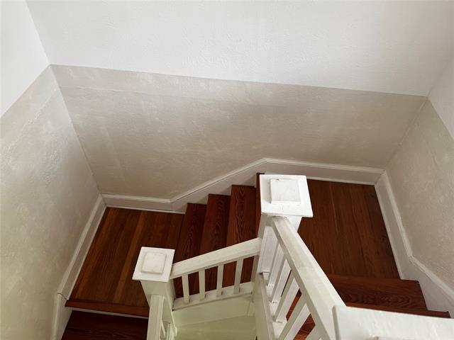 Building Photo - 4932 Victor St