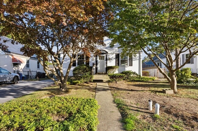 Building Photo - Beautiful 3BD/1BA Cape Cod in Broomall!