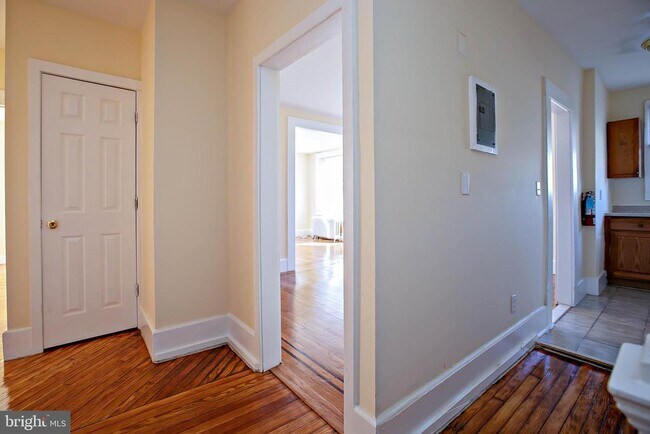 Building Photo - 805 White Horse Pike