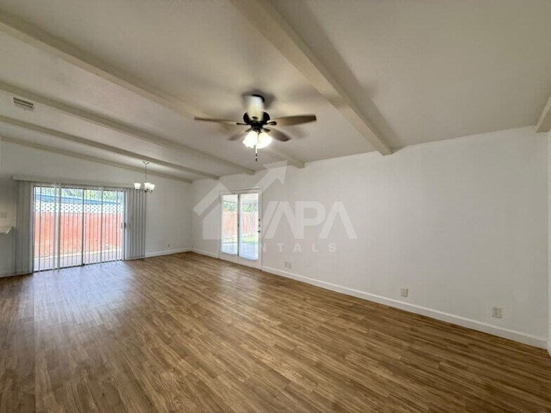 Building Photo - 6707 Cypress Lake Dr