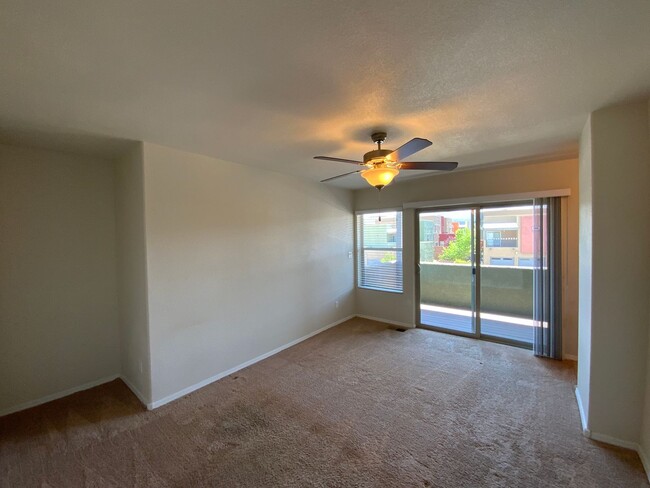 Building Photo - 4 Bedroom Home Available in Juan Tabo Hills!