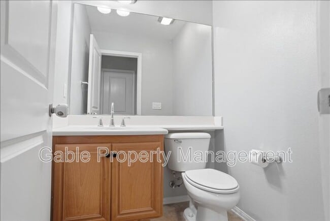 Building Photo - 23206 Brooke Ln