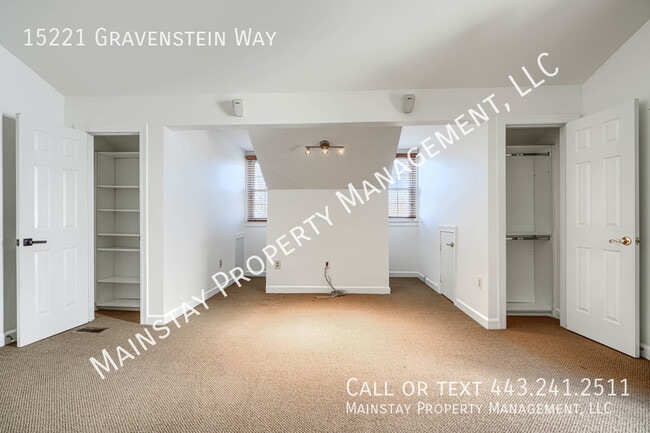 Building Photo - 15221 Gravenstein Way