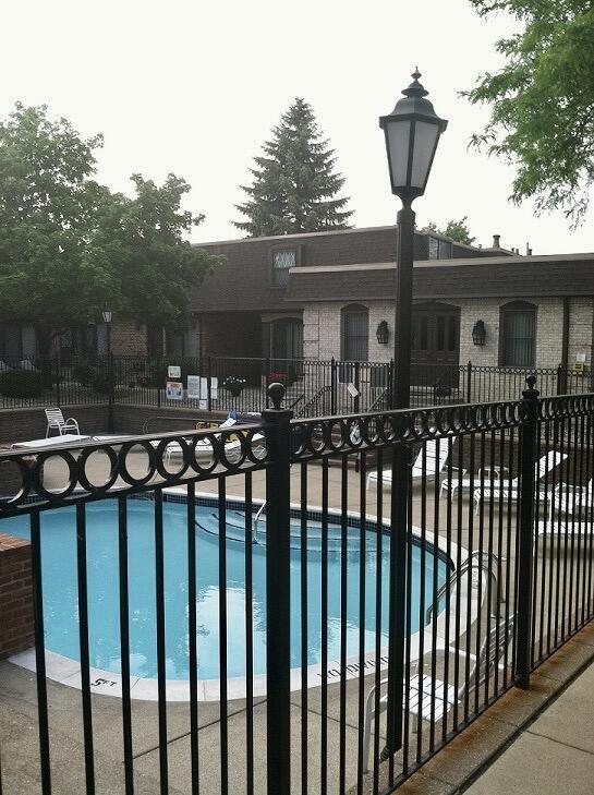 Building Photo - 5065 N Crooks Rd