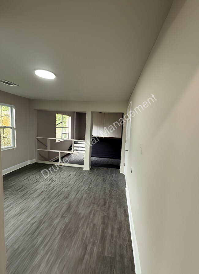 Building Photo - Remodel and Charming Home