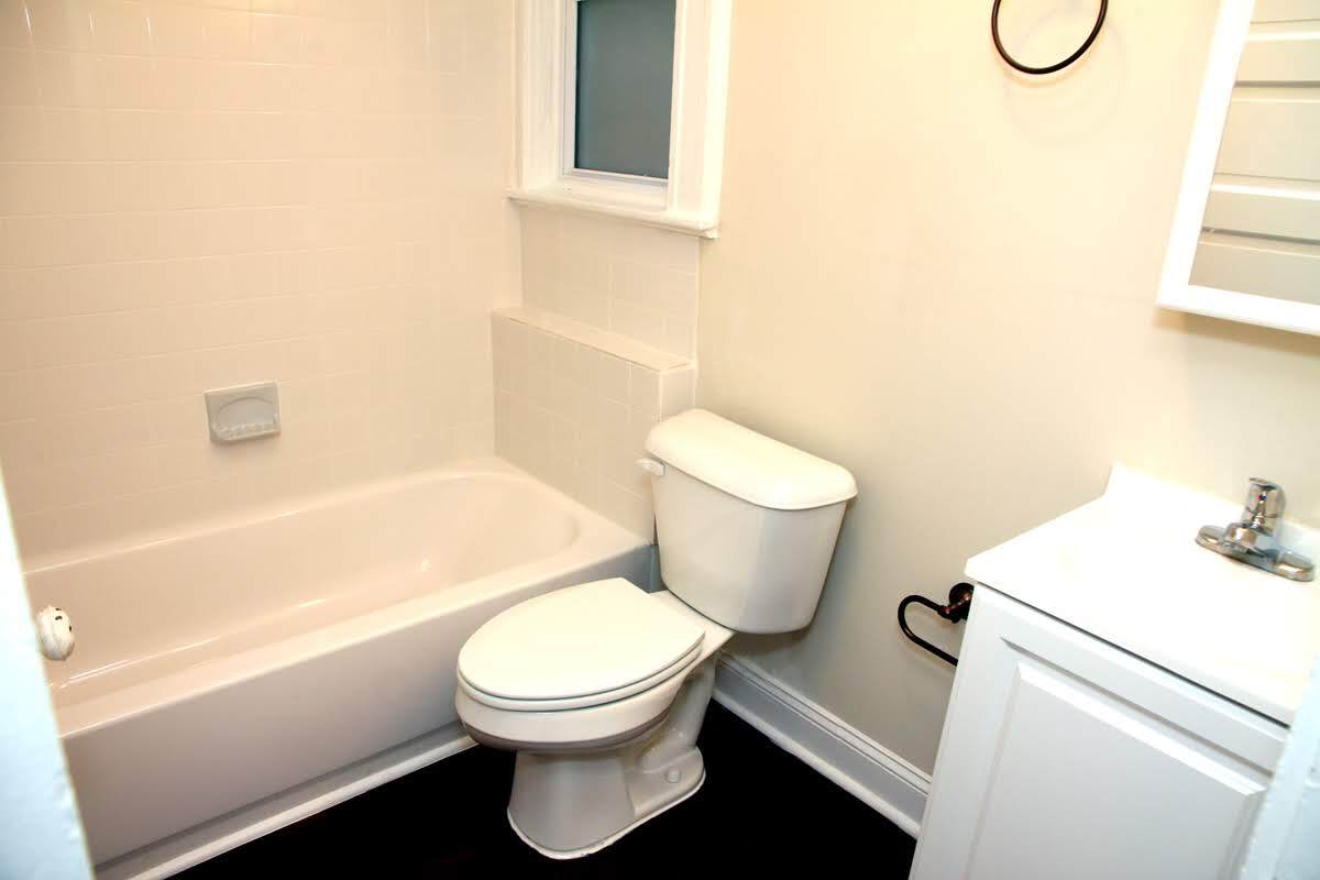 Bathroom - 300 E 32nd St