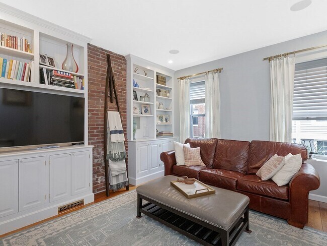 Building Photo - 20 Allston St