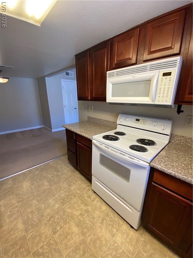 Building Photo - 5163 Indian River Dr