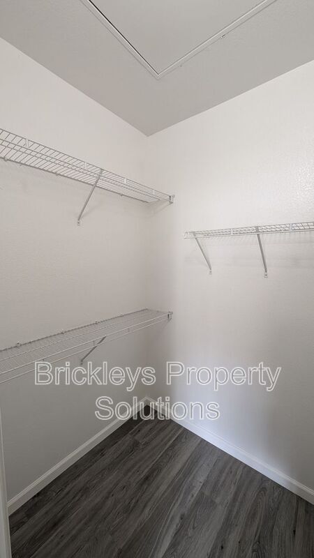 Building Photo - 1941 S Pierpont