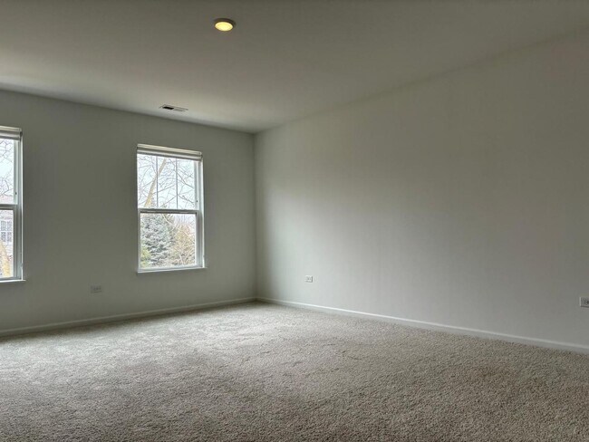 Building Photo - 602 Wolverine Dr