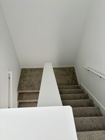 Building Photo - 5728 SW 71st Ct