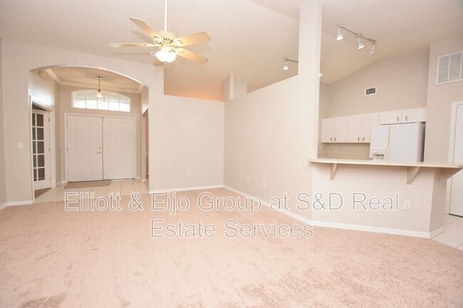 Building Photo - 6233 Napa Dr