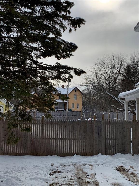 Building Photo - 107 Mechanic St