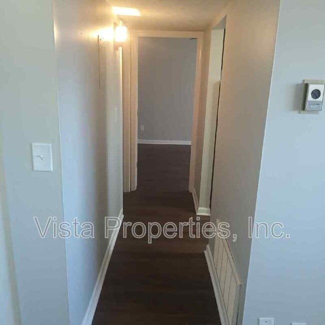 Building Photo - 1603 Gagel Ave