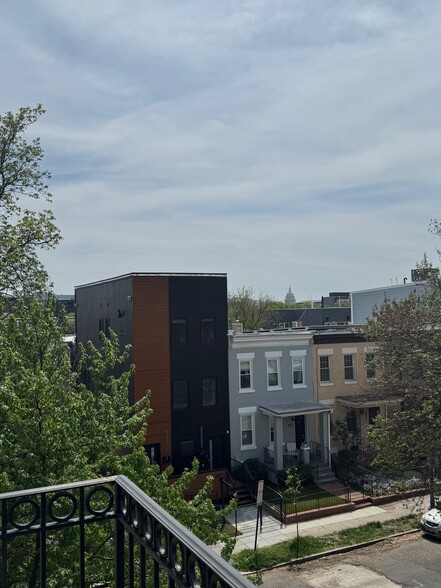Building Photo - 660 Morton Pl NE