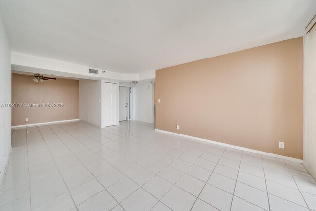 Building Photo - 1500 N Ocean Blvd