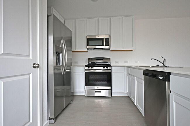 Building Photo - 14605 Mudstone Pl