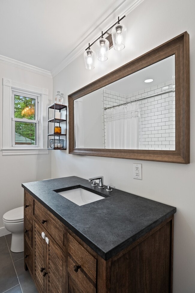 Building Photo - 10228 Ashburn Rd