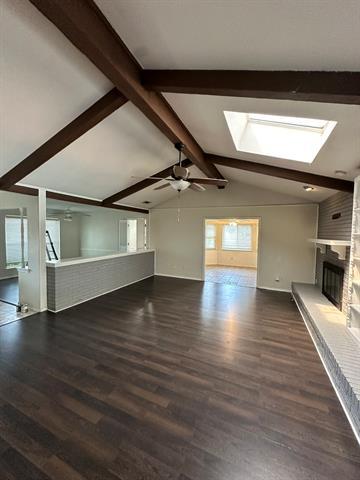 Building Photo - 502 Spring Willow Dr